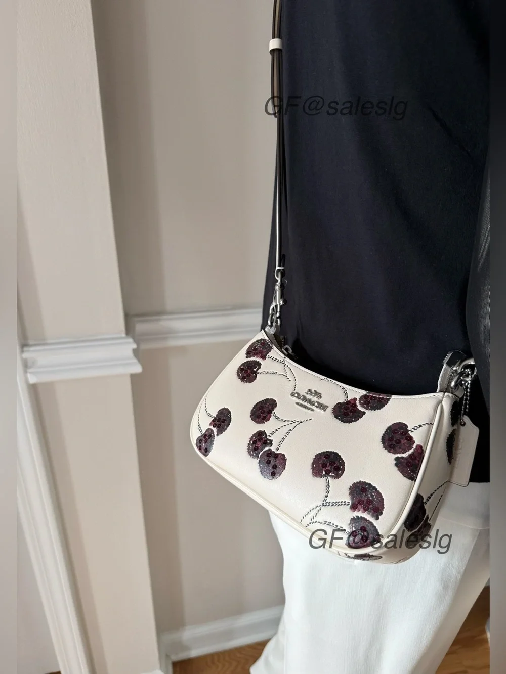 Coach Mini Teri Crossbody & Shoulder Bag Red Cherry Print Silver/chalk CCZ23 NWT
